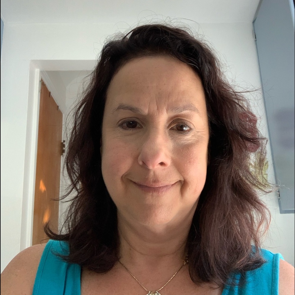 Meet your Posher, Lisa